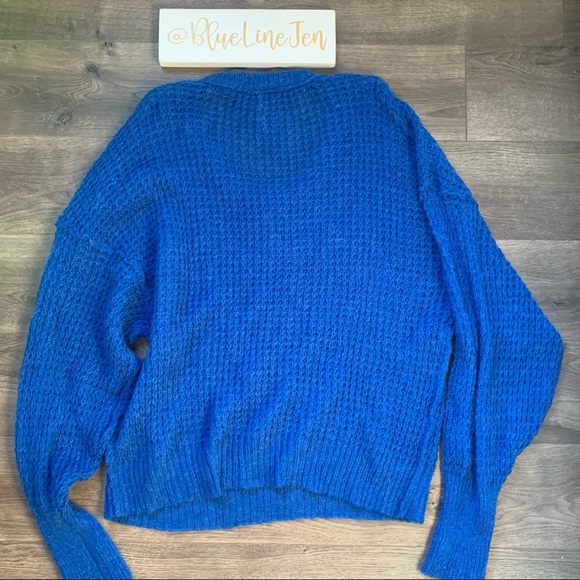 Free People Lulu V Neck Oversized Sweater NWOT - Picture 6 of 8